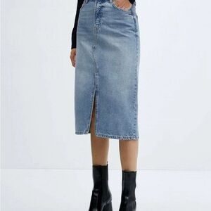 🩵 Mango Slit Denim Skirt